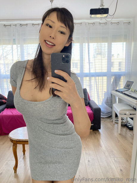 Kimiko Rose best model image