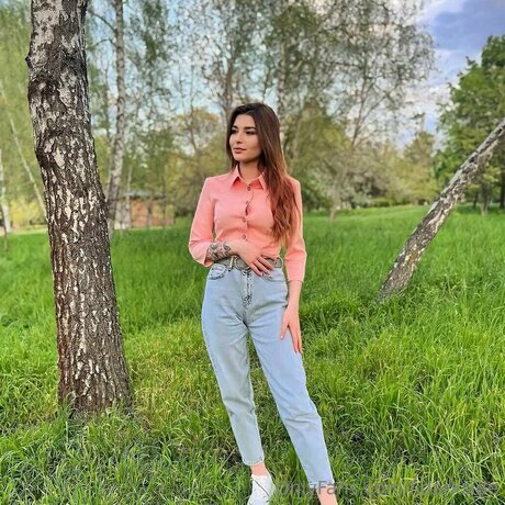 L Darkside nudes actress archive