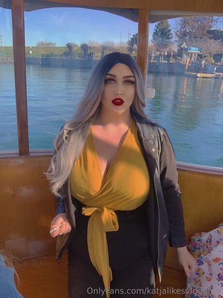 Katjalikesvlogging pornstar xxx photos