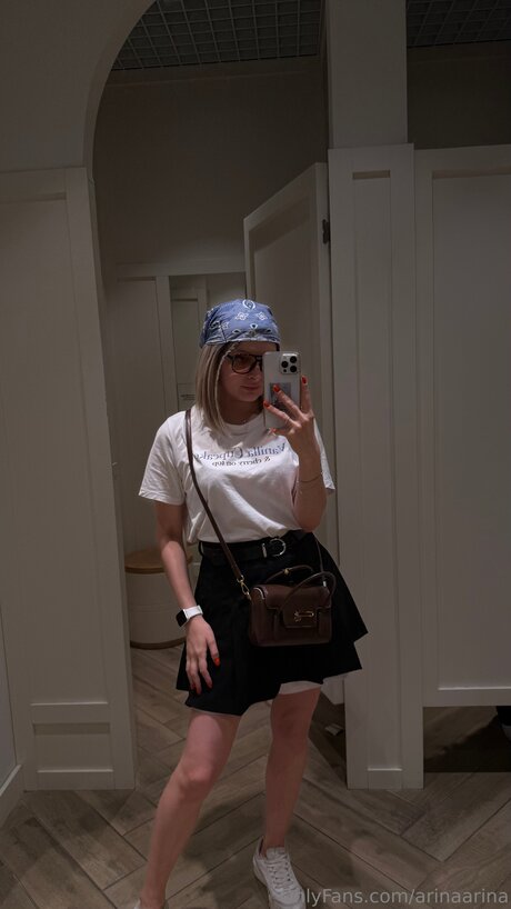 Arinaarina pornstar art archive