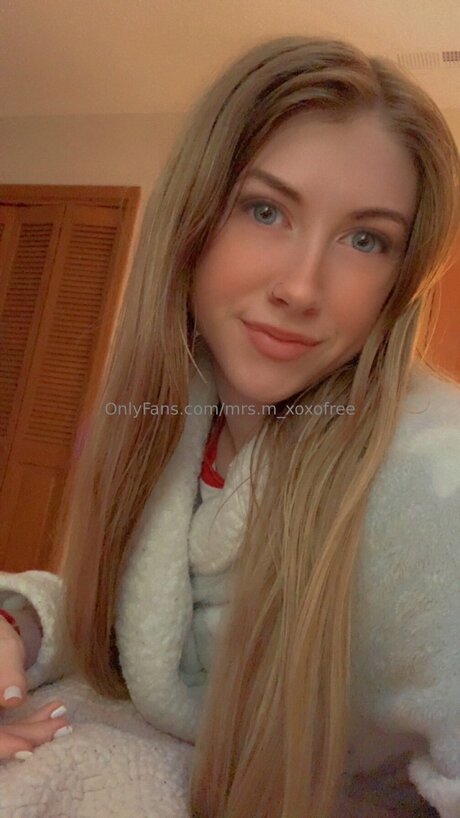 Mrs M Xoxofree model top photos
