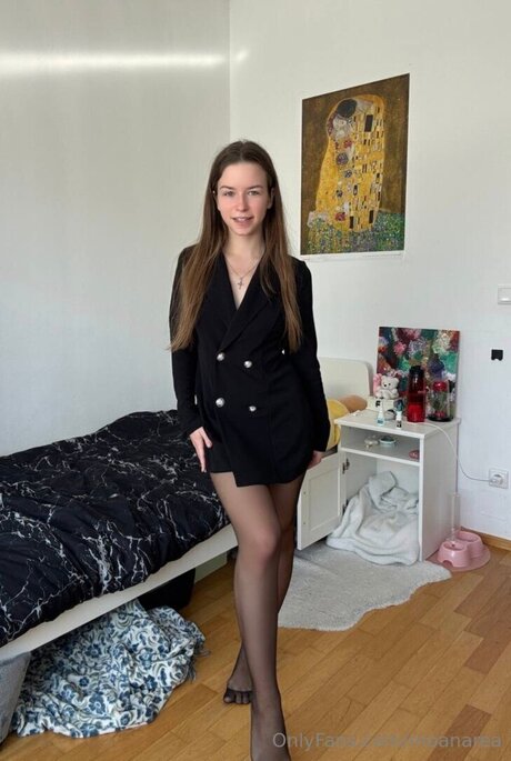 Moanarea sex model archive