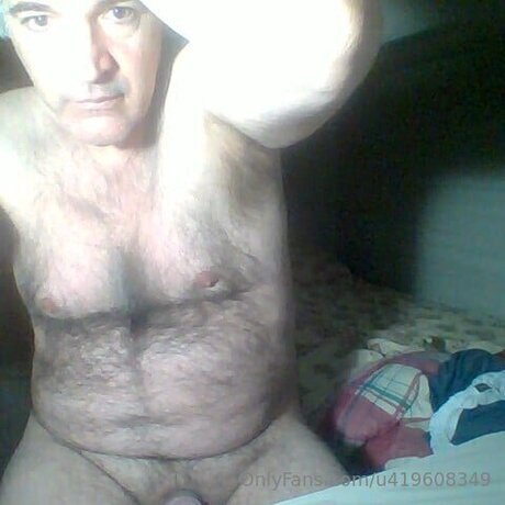 U419608349 naked model galleries