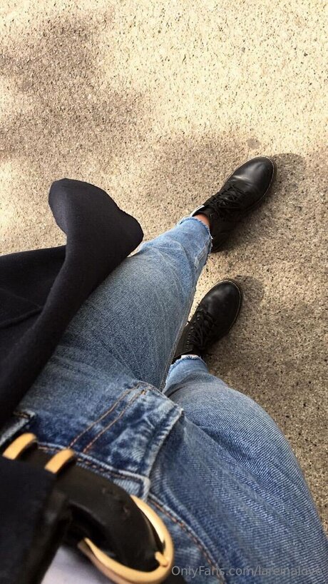 Lareinalove exclusive actress pics