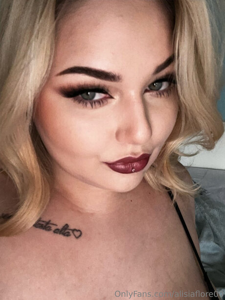 Alisiaflore00 pornstar perfect picture