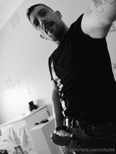 Viky84 nice actress photos