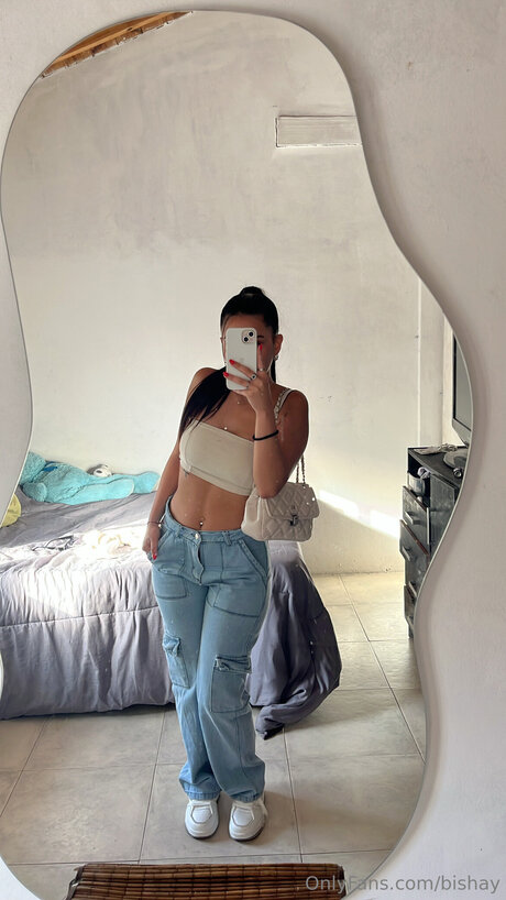 Bishay beautiful model img