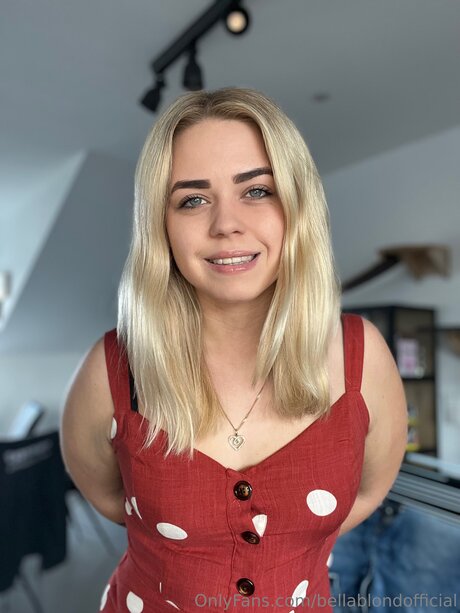 Bellablondofficial star nice photo