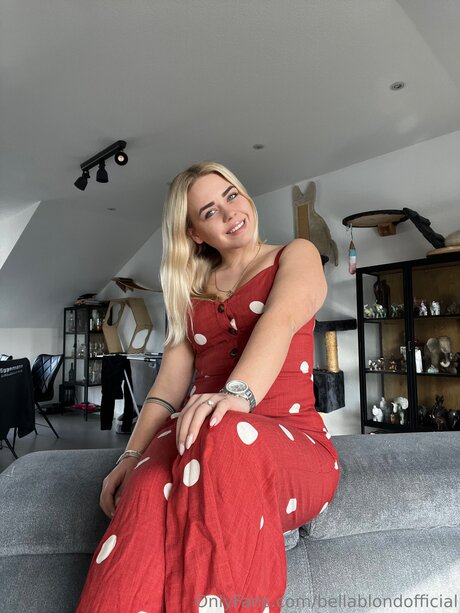 Bellablondofficial sexy pornstar archive