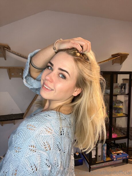 Bellablondofficial star free pic