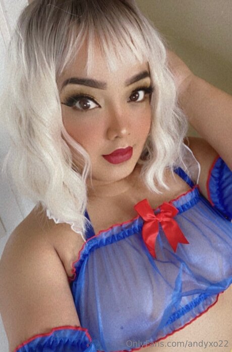 Andyxo22 pornstar nude images