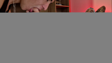 Duckling Cl free actress image