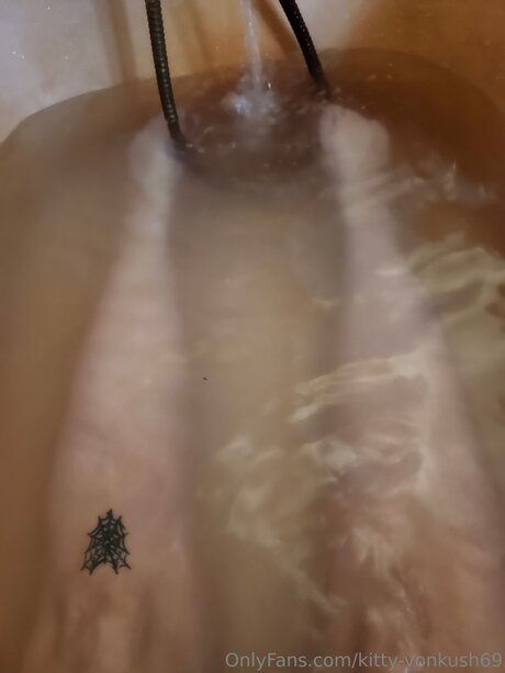 Kitty Vonkush69 model top archive