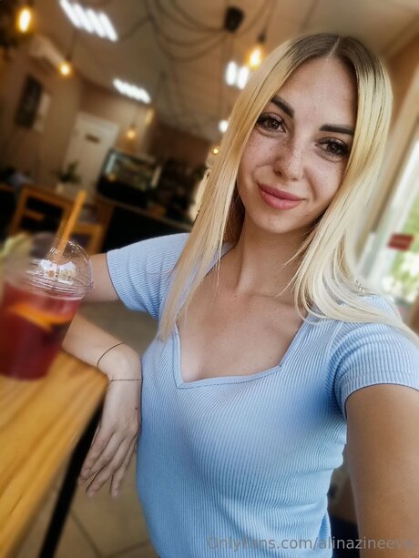 Alinazineeva pretty actress img