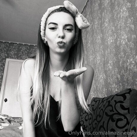 Alinazineeva art model photos