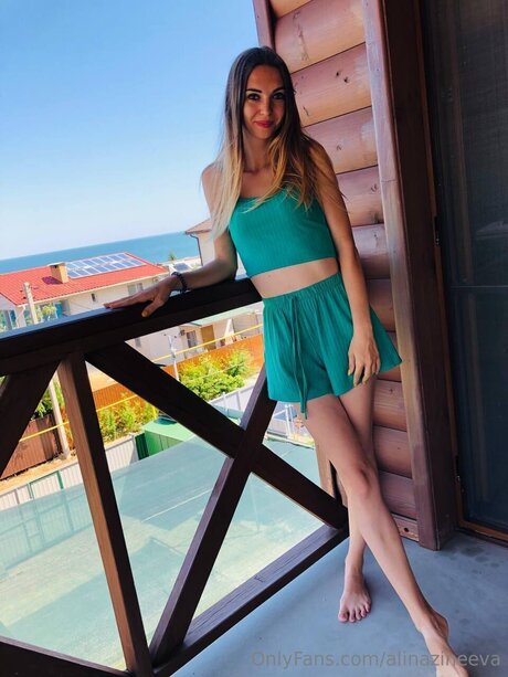 Alinazineeva model nude photos