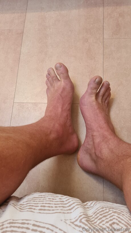 Lukehardy pornstar naked pic