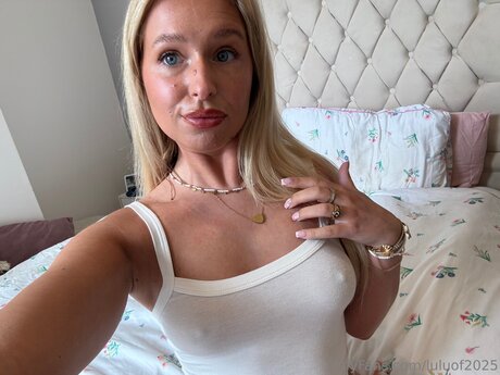 Luluof2025 pornstar picture