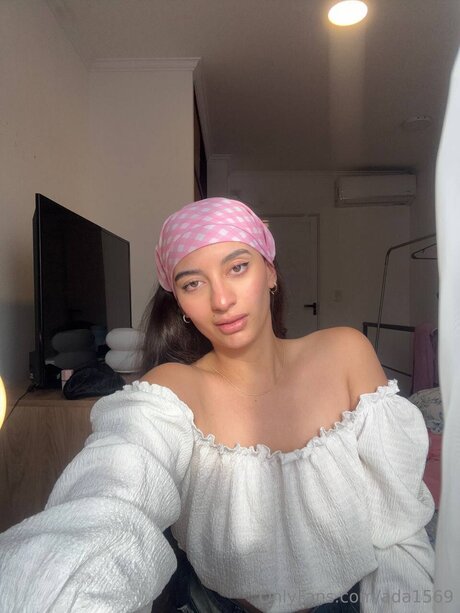 Ada1569 model hot pic