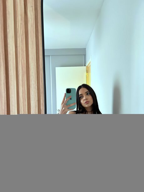 Itsyouraria sexy model pictures