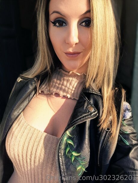 Ladyloka8888 nude star archive