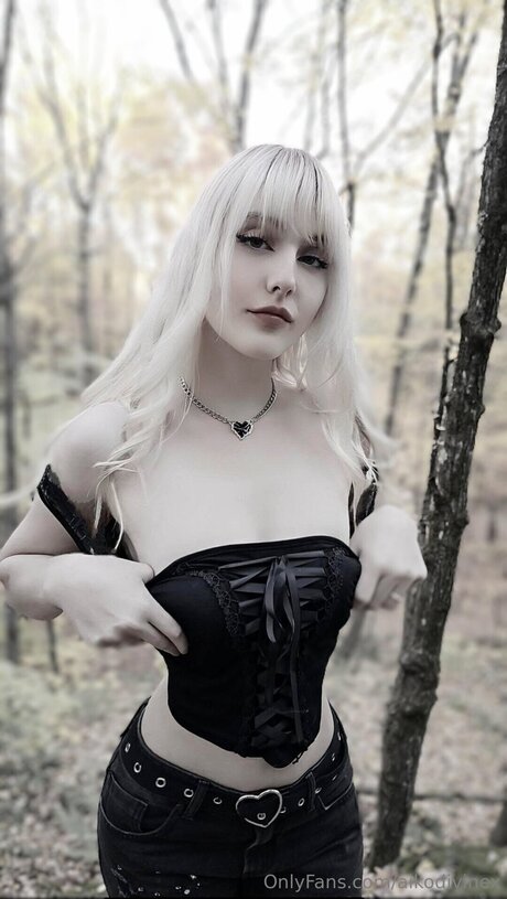 Aikodivinex nude star images