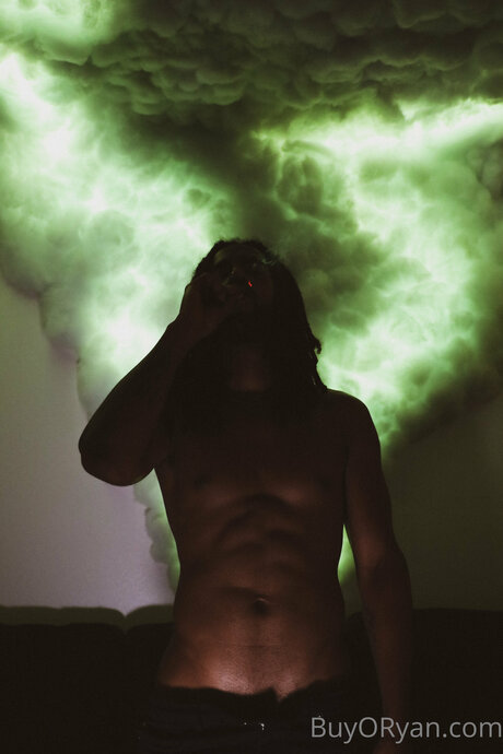 Oryanoryan porn model img