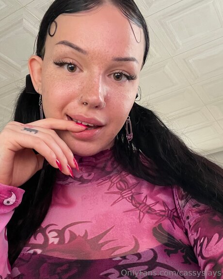 Cassyslays model sexy photos