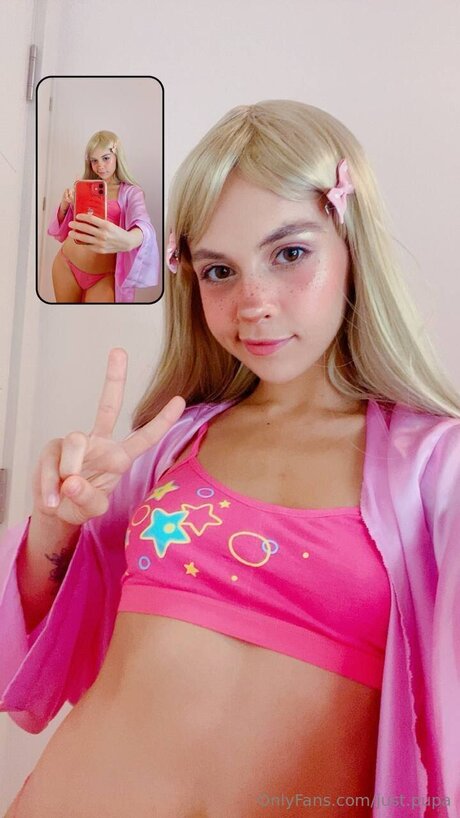 Just Pupa sexy star image