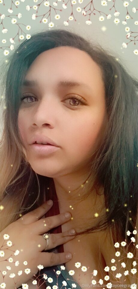 Kayceegray89 sexy actress pictures