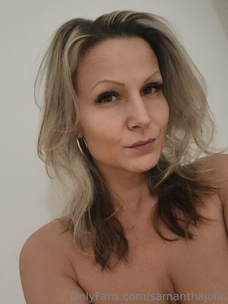 Samanthajolie erotic pornstar img