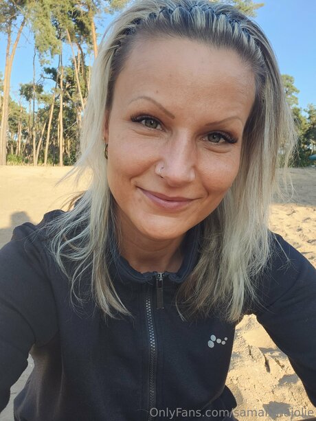 Samanthajolie xxx star gallery