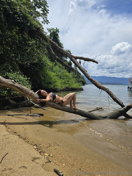 Isisoncam model nudes picture