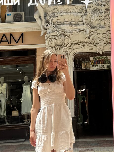 Tashha S beautiful star archive