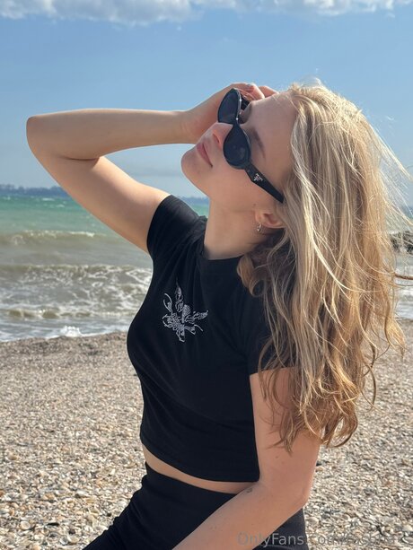 Tashha S nice star picture