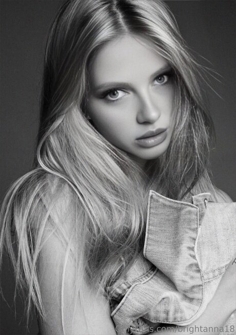 Brightanna18 star hot archive