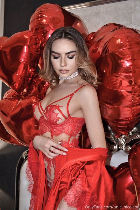 Anje Nicolson pornstar gallery
