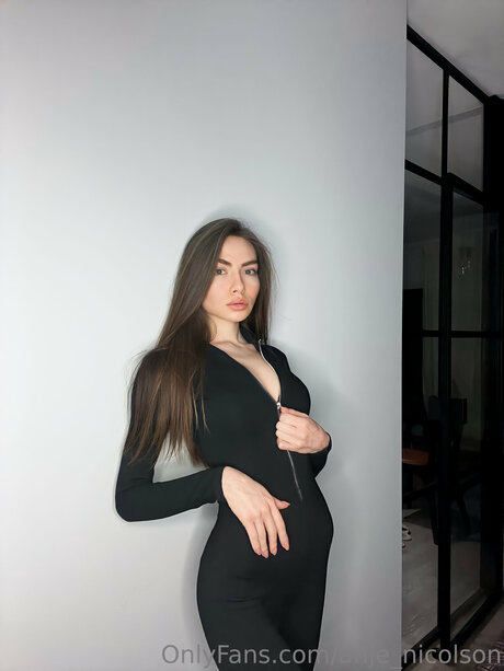 Anje Nicolson star nice image