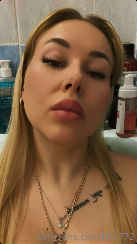 Lili2772 naked actress picture
