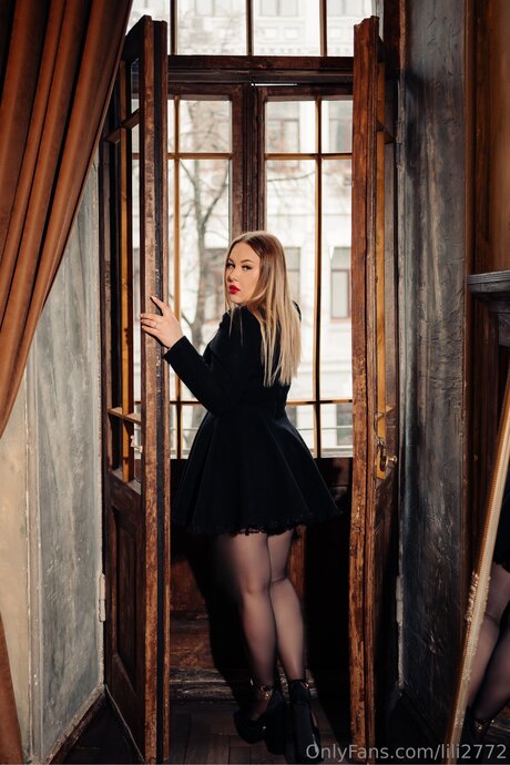 Lili2772 pornographic model galleries