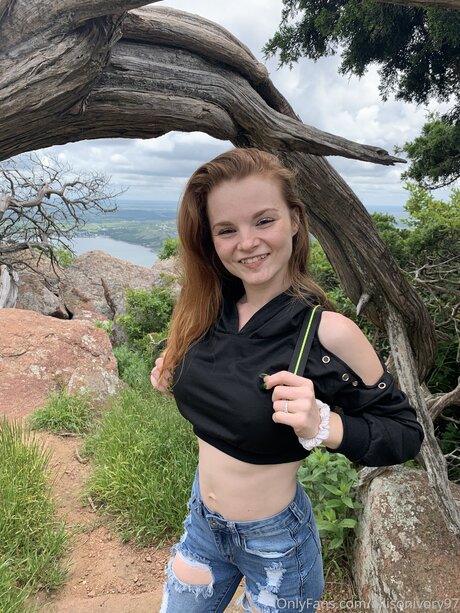 Allisonivory97 model sex galleries