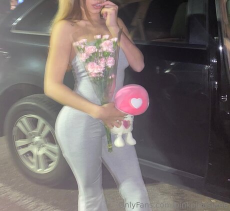 Pinkpleasuree perfect star images