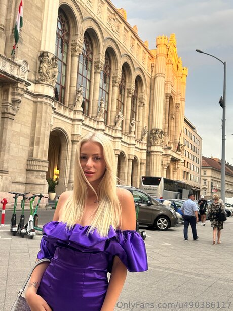 Lolalyy nude pornstar images