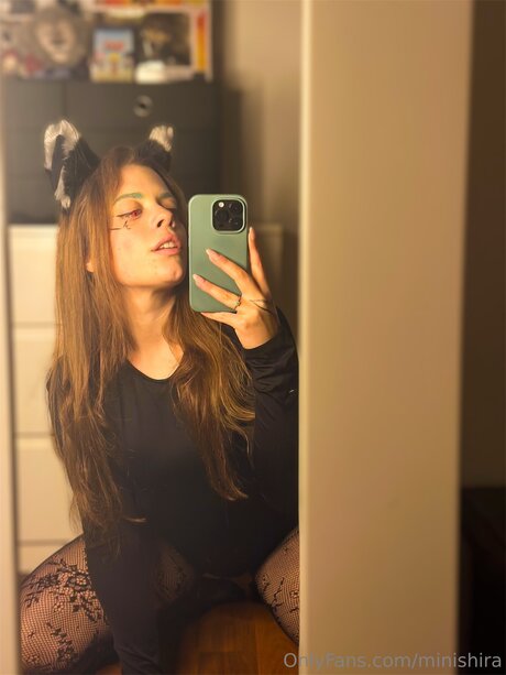 Minishira pornstar nude gallery