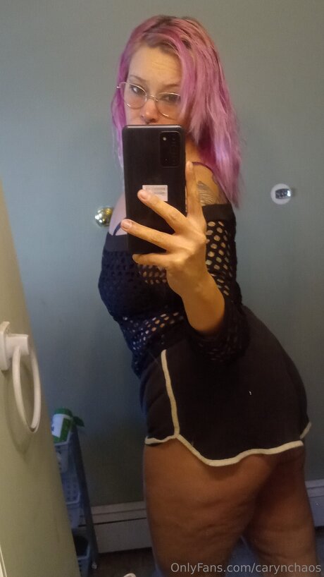 Carynchaos pretty model photo