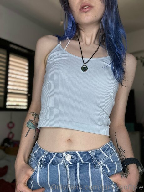 Pinkysoftpie best model photo