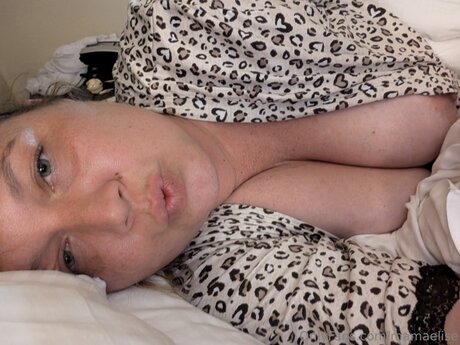 Mamaelise perfect model pic