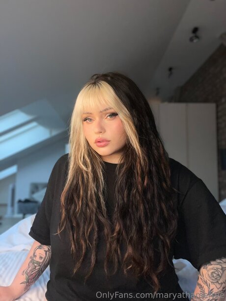 Maryathamefree model pretty pictures