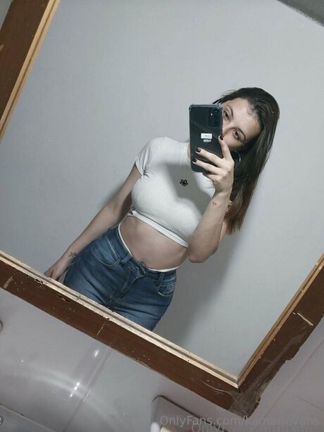 Kamarievans pornstar archive