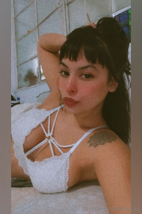 Romi To nudes model galleries